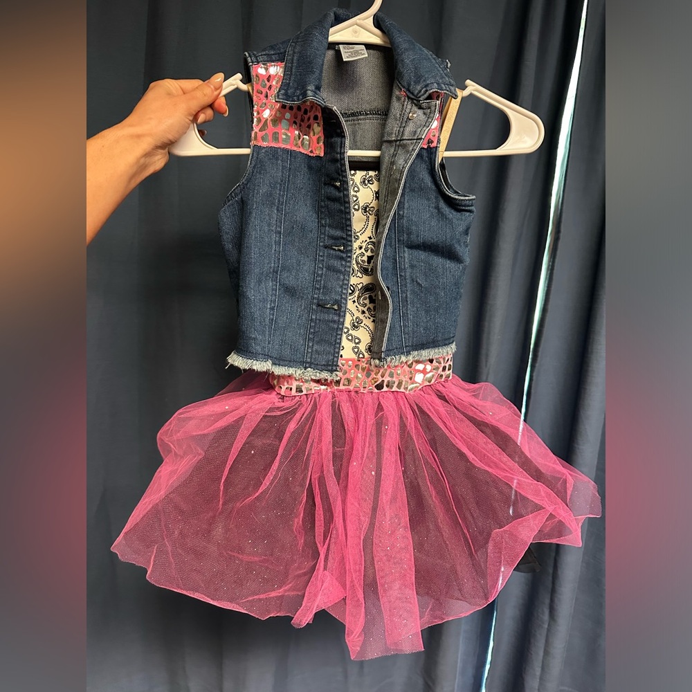 SC costume pink Jean